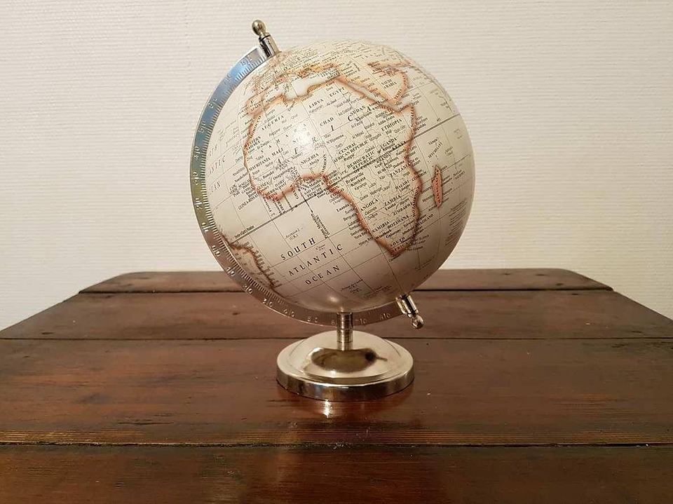 La mappemonde un accessoire de décoration imposant dans notre maison. 